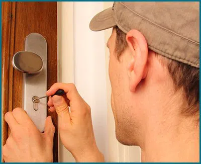 Father Son Locksmith Shop Smithfield, RI 401-424-9803 - 65-6